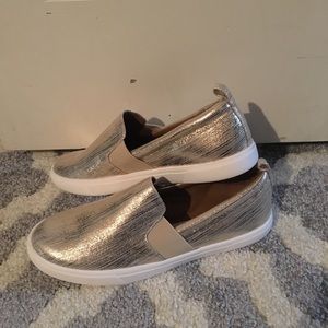 Susina Noemi Gold Metallic Slip-on Sneaker Sz 8